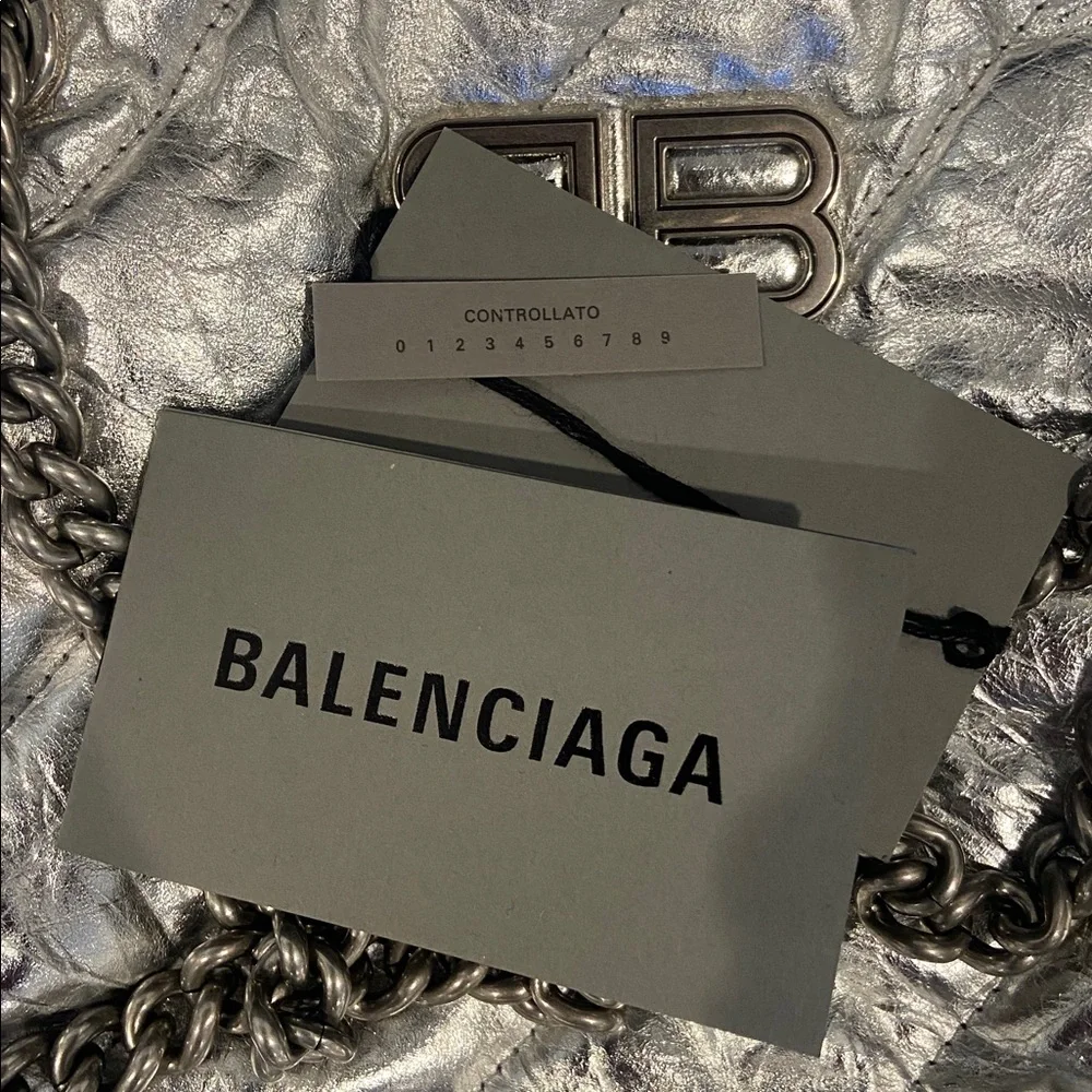 Metallic Silver Quilted Crush Tote Small - Picture 6 of 7